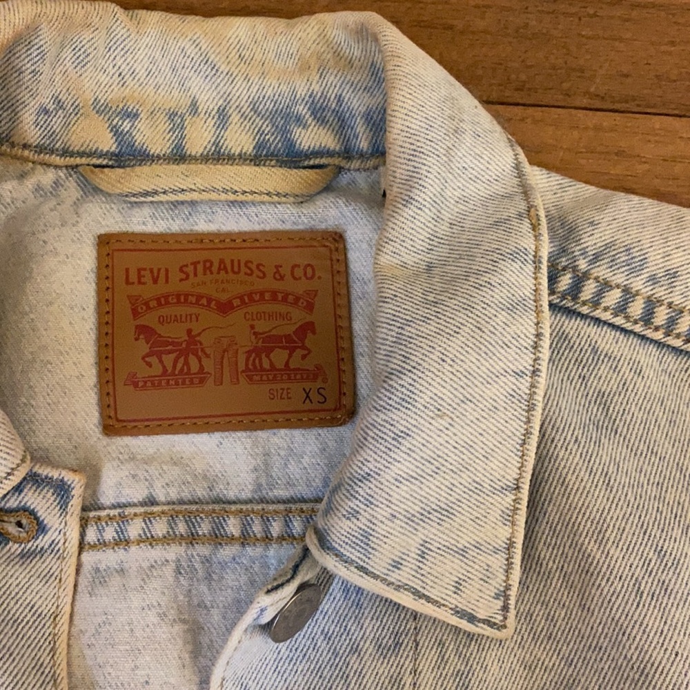 Levi Denim Jacket - Picture 2 of 2